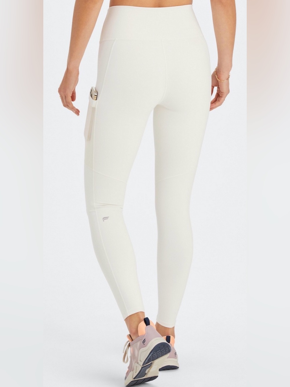 Fabletics On-The-Go PowerHold High-Waisted Legging Size Small Egret Cream Ivory